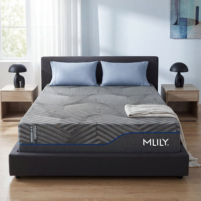 MLILY Midnight Hybrid Mattress — room view