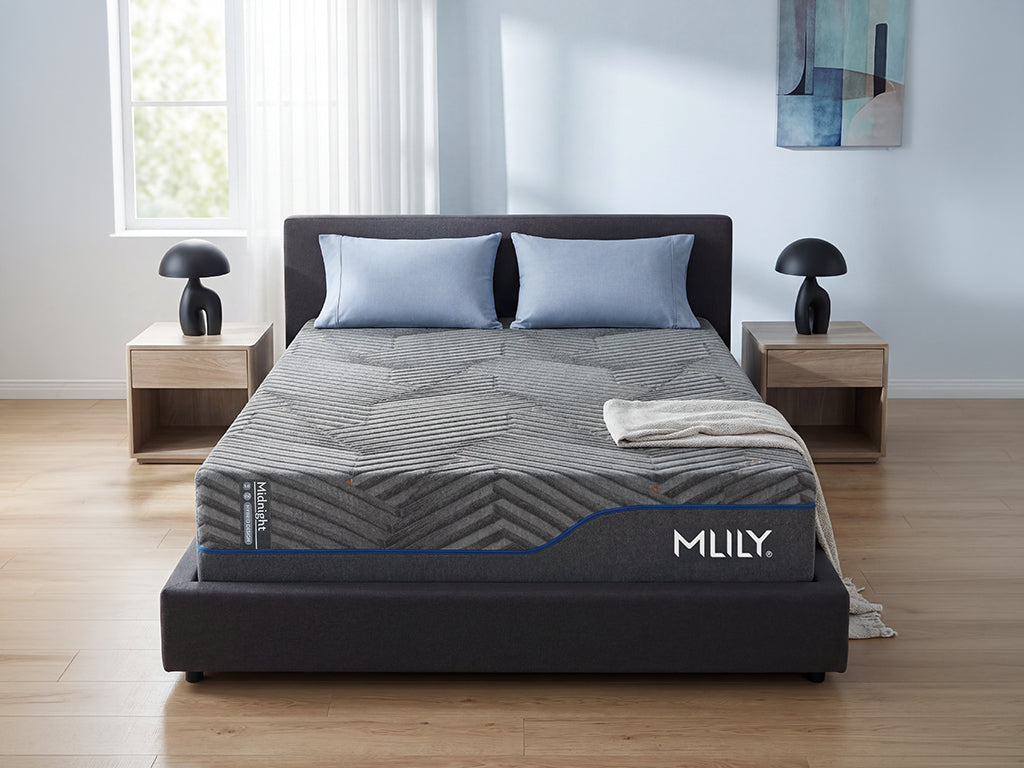 MLILY Midnight Hybrid Mattress — room view